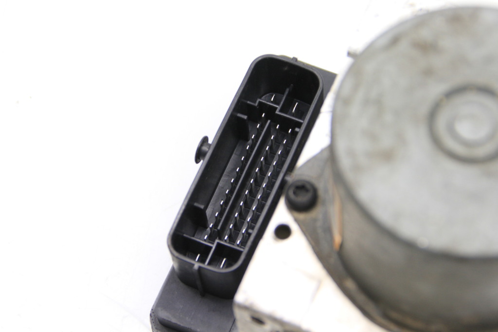 HYUNDAI i30 GD (2 generation) (2012-2017) Насос ABS A658930500 25167434
