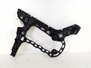 Volkswagen Passat B8 (2014–2023) Rear bumper bracket 3G0807393 - 3