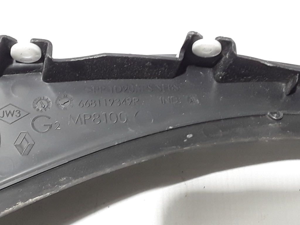 Used RENAULT Master Windshield wiper mechanism trim to the glass 668119349R