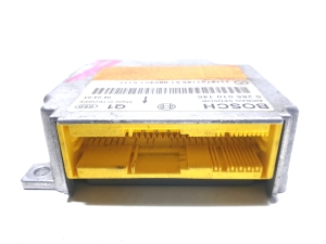 Mercedes Benz C-Class 203 (2000–2007) Airbagsteuergerät 0 285 010 146 - 2