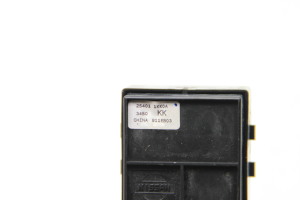 NISSAN Juke F15 (2010–2018) Front door glass switch 254011KK0A - 4