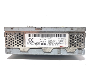 Audio amplifier - A 211 827 16 42