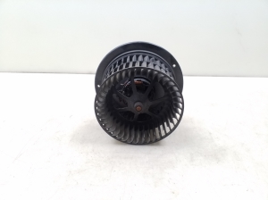   Heizungsgebläsemotor  - 7M0819021 