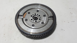  Clutch flywheel 