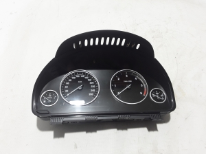 Instrument cluster - 9348714