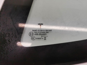 Tesla Model 3 3 (2016–2024) Seitenscheibe hinten (Karosserie) 1080703-00-H - 3