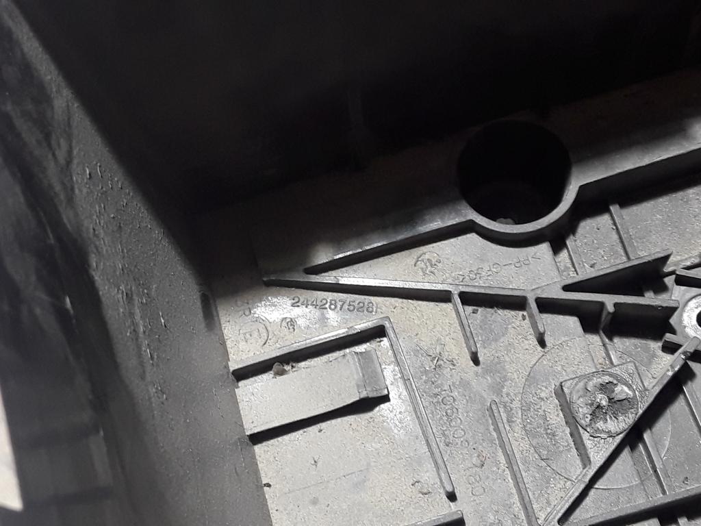 Used RENAULT Trafic Battery holder 244287528R