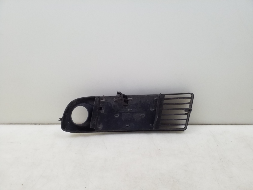 AUDI A6 C5/4B (1997-2004) Front Right Grill 4B0807682H 24968030