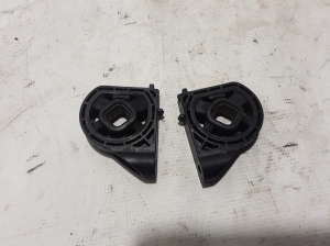 Radiator bracket
