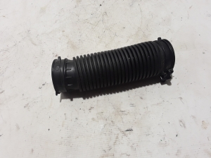  Air intake hose 