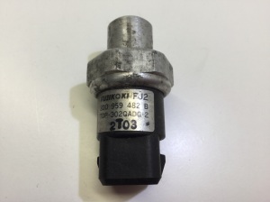 Kliimaradiaatori andur - 8D0959482B