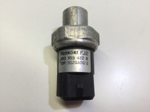 A/C condenser sensor - 8D0959482B