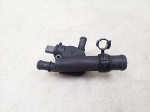 Volkswagen Sharan (1995–2010) Termostaadi korpus 038121132D - 4