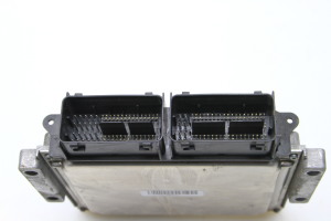 Ford Mondeo V (2014–2018) Engine control unit DS7112B684UE - 3