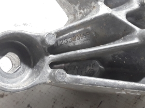 RENAULT Zoe (2012–2026) Getriebehalter 112332399R - 2