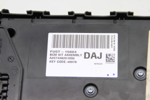 Ford Mondeo V (2014–2018) Kaitsmekarp salongis FU5T15604 - 4