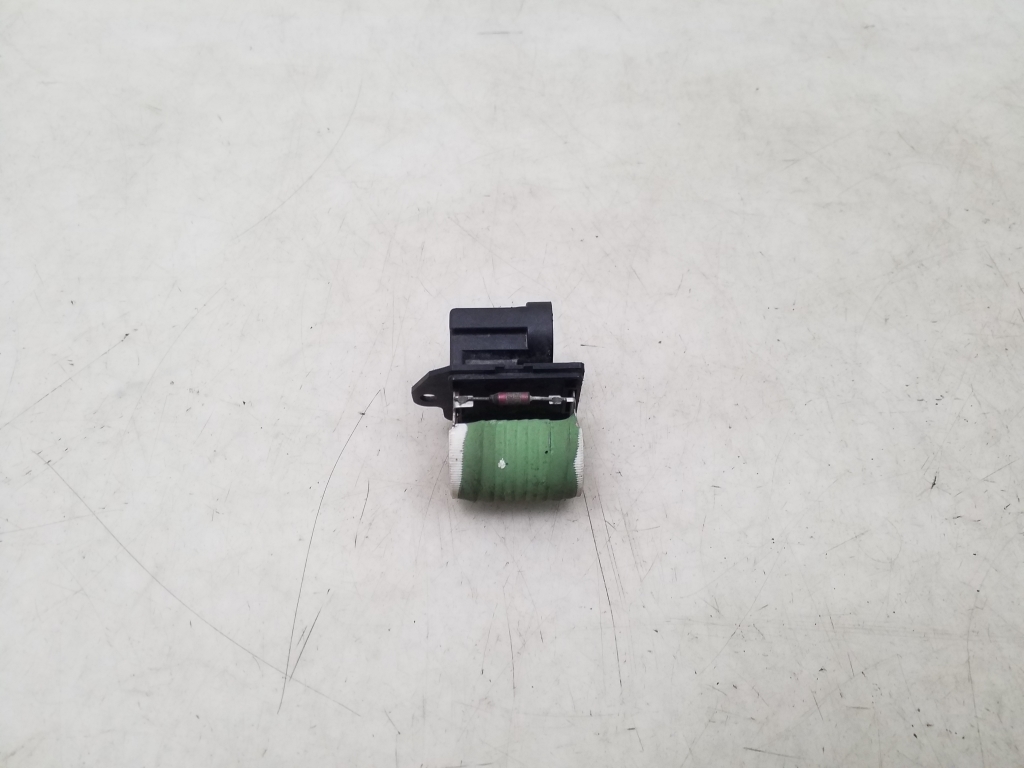 Used NISSAN Qashqai Relay M164727