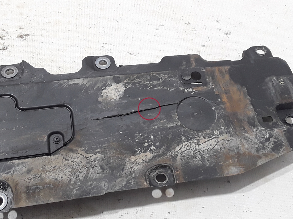 VOLVO S60 3 generation (2018-2023) Left Side Underbody Cover 31497613 21019701