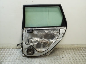 TOYOTA Avensis T22 (1997–2003) Rear side doors and their parts - 4