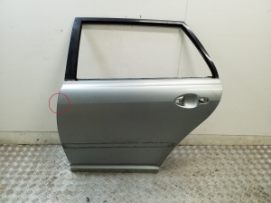  Rear side doors 