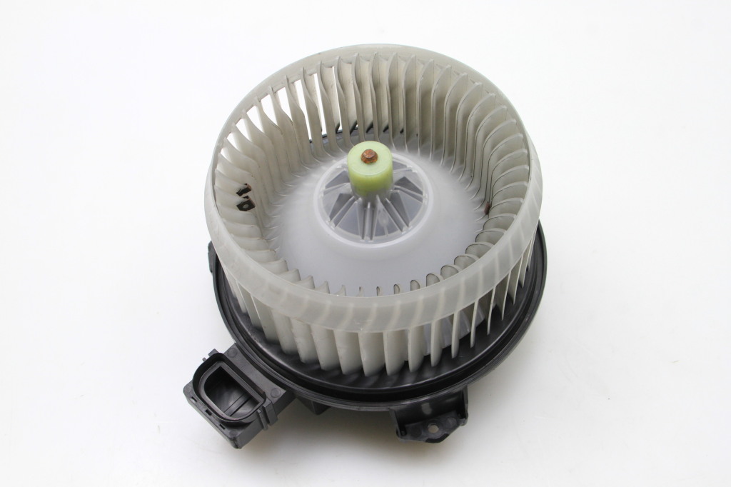 Ford Mondeo V (2014–2018) Salongi puhuri mootor DS7H19846AA Ford Mondeo V (2014–2018) Salongi puhuri mootor DS7H19846AA