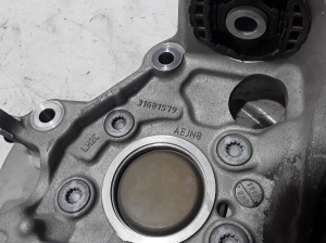VOLVO S60 III (2018–2026) Tagumine rumm 31681579 - 2