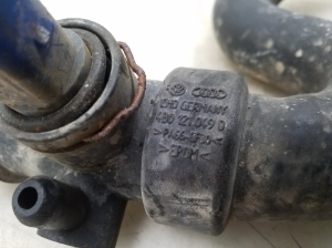 AUDI A6 C5 (1997–2005) Wasserschlauch Kühler 4B0121049D - 4