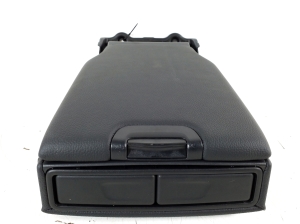 Mercedes Benz C-Class 205 (2014–2021) Sonstiges Teil des Rücksitzes A2059700201 - 4