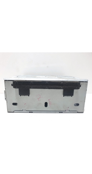 Radio (head unit) - 10 R-03 5512