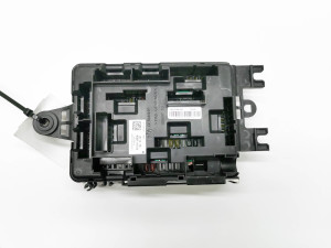 BMW 3 SERIES F34 (2011–2026) Kaitsmekarp salongis 926111003 - 3