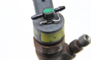 TOYOTA Yaris (1999–2005) Injektor Einspritzdüse 0445110215 - 2