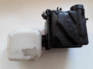 Subaru Outback (2003–2009) Air filter housing A52AG08 - 3