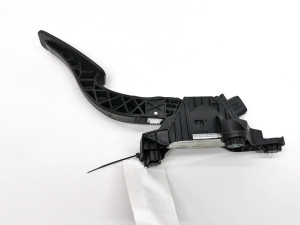 Kia Stonic I (2017–2026) Accelerator pedal CNO1689522 - 3