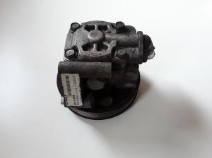 Land Rover Freelander (2006–2014) Power steering pump 6G913A696EF - 2