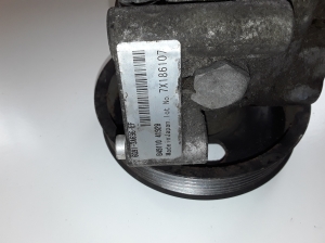 Land Rover Freelander (2006–2014) Power steering pump 6G913A696EF - 3
