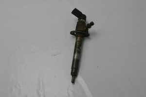  Fuel injector 