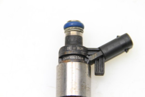  Fuel injector 