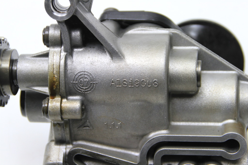 AUDI A4 B8/8K (2011-2016) Oil Pump 06H115105AF 25165807