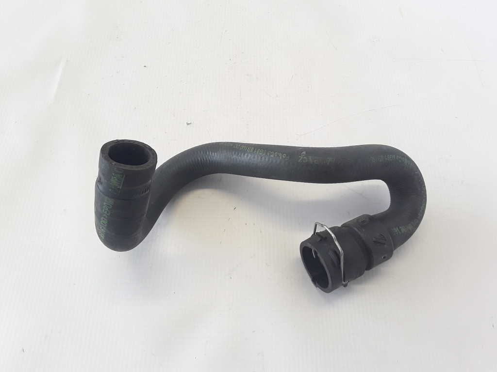 VOLVO XC60 1 generation (2008-2017) Right Side Water Radiator Hose 6G918B160DD 21072751