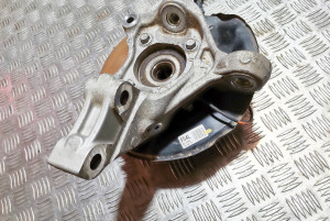 LEXUS CT 200h ZWA10 (2010–2017) Front wheel hub and its parts - 2