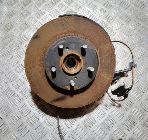 LEXUS CT 200h ZWA10 (2010–2017) Front wheel hub and its parts - 5