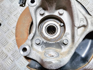 LEXUS CT 200h ZWA10 (2010–2017) Front wheel hub and its parts - 3
