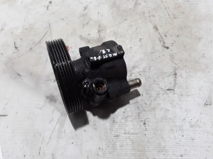   Power steering pump 