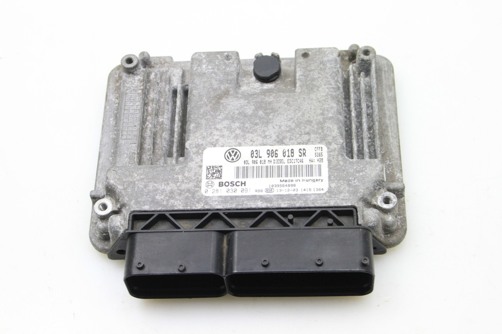 SKODA Superb 2 generation (2008-2015) Engine Control Unit ECU 03L906018SR 24600389