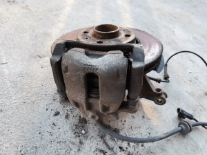RENAULT Zoe (2012–2026) Front wheel hub - 3