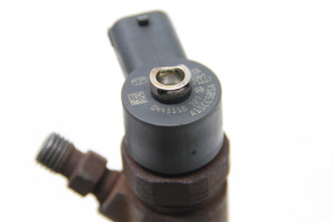  Fuel injector 