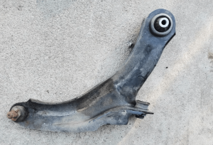 Front control arm - 545046162R