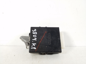 TOYOTA Avensis T22 (1997–2003) Vadības bloks 89741-05030 - 2