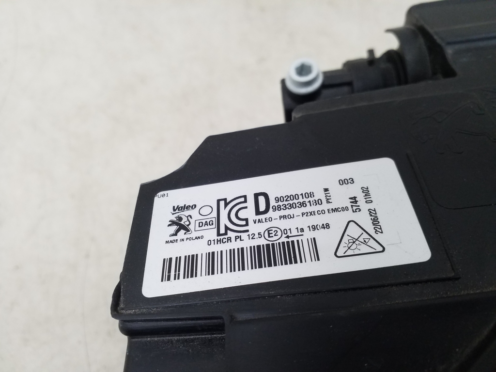 Used Peugeot 2008 Headlights 9833036180