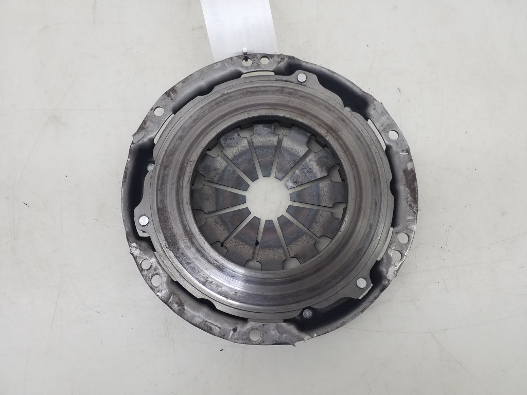 Used TOYOTA Yaris Clutch disc 3121052130